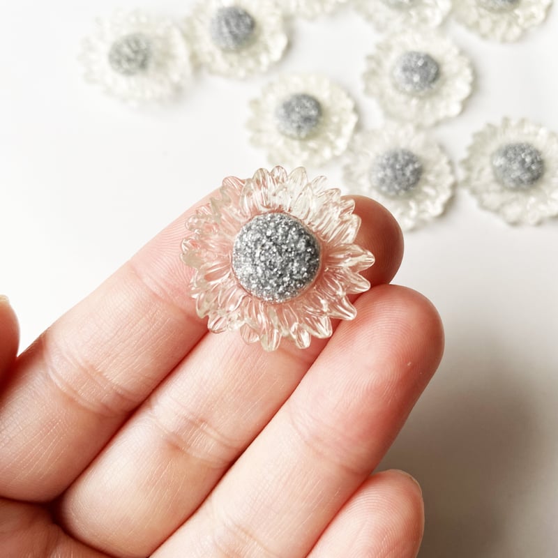 4個入り フラワーカボション ハンドメイドパーツ シルバー セット割