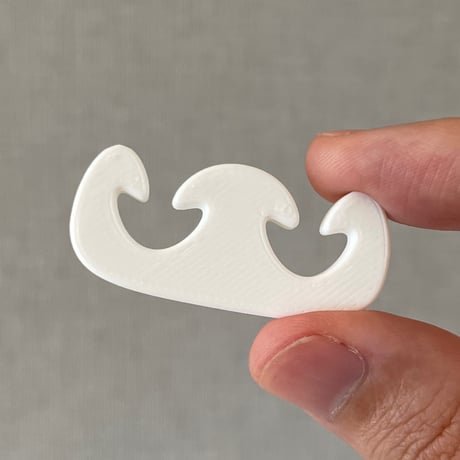 【好きなバスタオルをバスローブの下だけに】身体に巻いたバスタオルを落ちにくくする留め具『バスタ落ちーぬ』