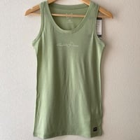 アウトドアフィットネスロゴタンクトップ　メリノウール素材×[SN]　レディース　カラー：CELADAN GREEN