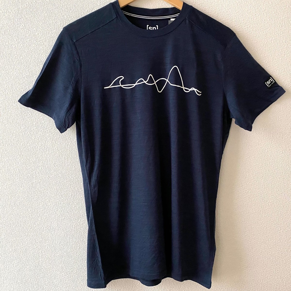 アウトドアフィットネスロゴTシャツ メリノウール素材×[SN アウトドアフィットネスロゴTシャツ メリノウール素材×[SN