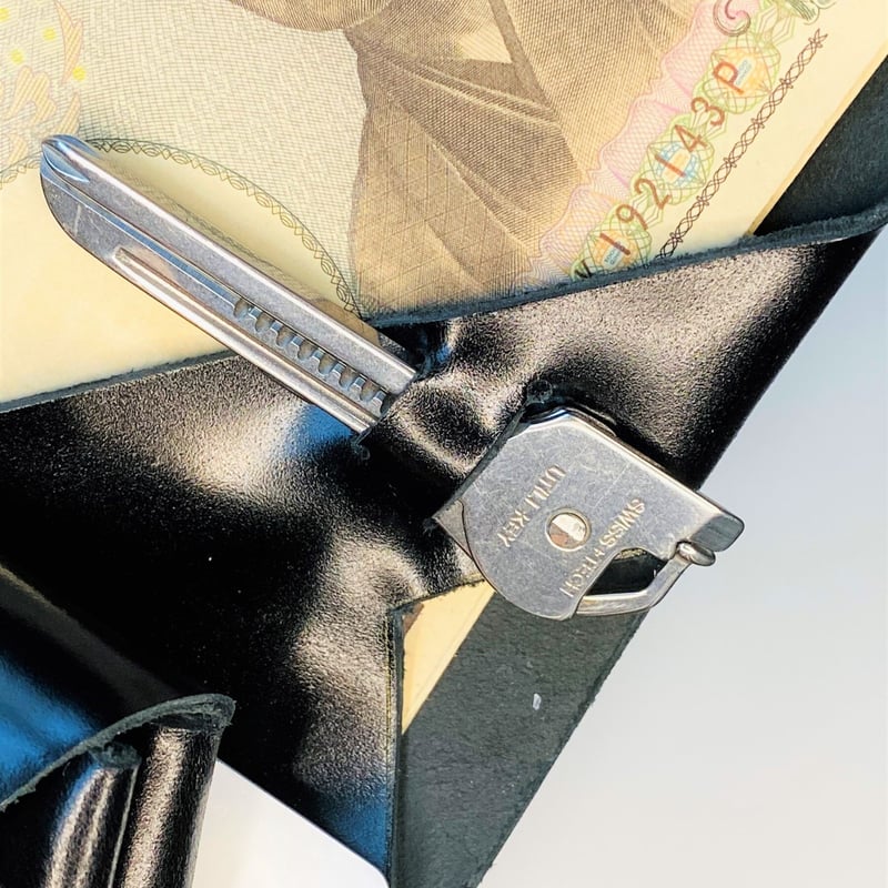 maki-mono-kuro | uma to shika leathers