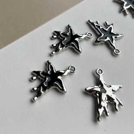 シルバーチャーム Melt silver star 2個