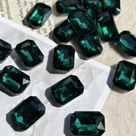 レクタングル ガラスストーンカボション (green)2個