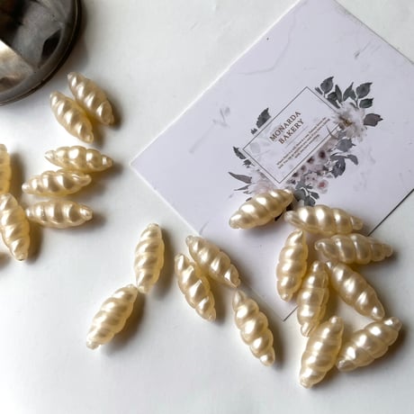 USA vintage beads(パールチューブ) 2個
