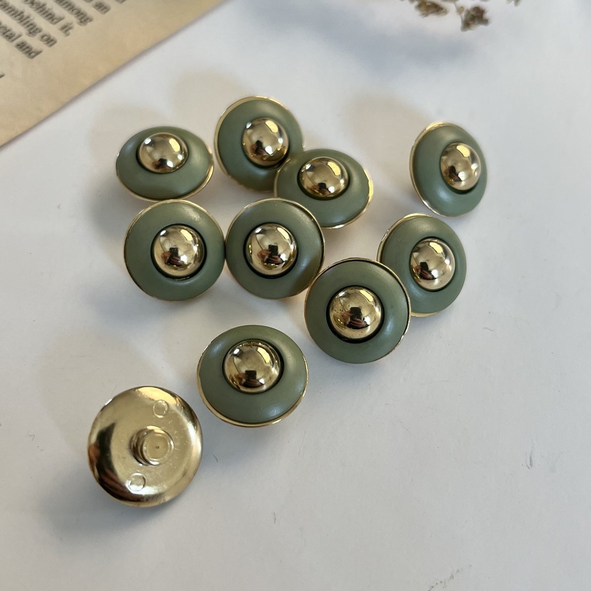 England ヴィンテージボタン12mm (モスグリーン)1個 | anyone