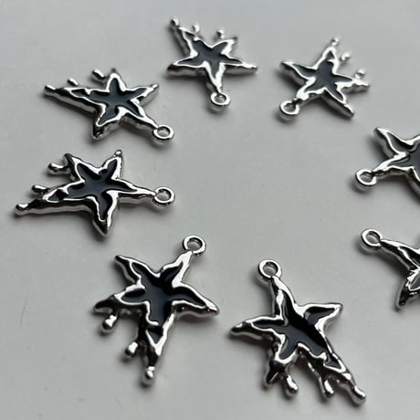 シルバーチャーム Melt silver star 2個