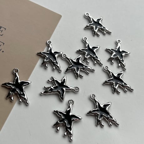 シルバーチャーム Melt silver star 2個