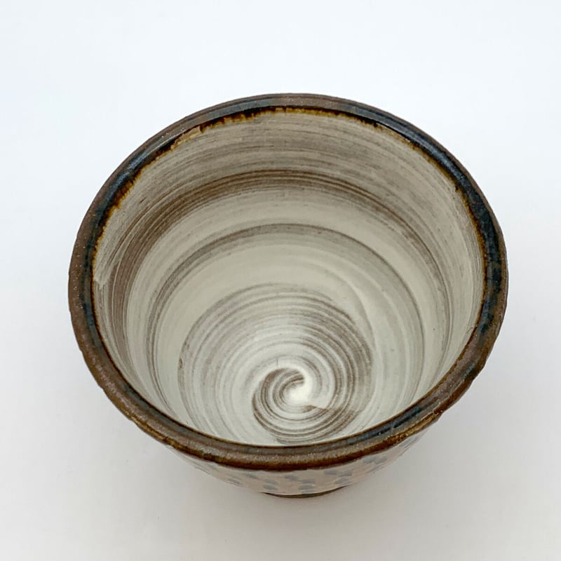 株)向山窯 ｜ 飴釉とびかんなぐい呑（口広型） | 笠間陶芸ショップ