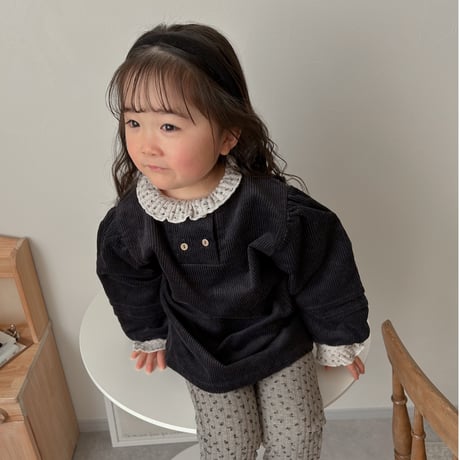 corduroy puff sleeve top