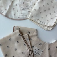 gauze set (bib & hand towel)