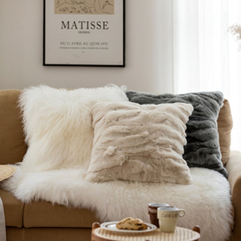 リアルファー クッション | リビング＆ダイニングインテリア by MUSE HOME