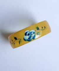 bakelite flower painted oval bangle