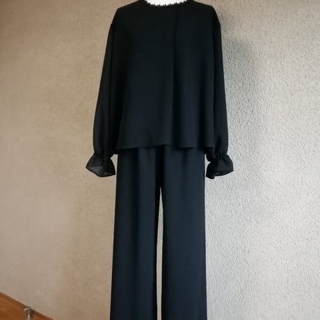 喪服 日本製 ゆるっとふんわりブラウスと楽ちんパンツのスーツ　【7L~10L】 126701-20-3