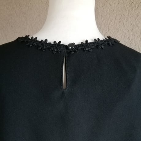 喪服 日本製 ゆるっとふんわりブラウスと楽ちんパンツのスーツ　【7L~10L】 126701-20-3
