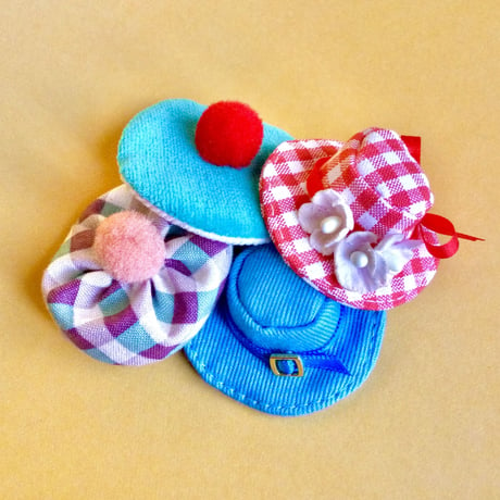 小さな帽子キット（赤×白ギンガムハット）mini caps and hats kit