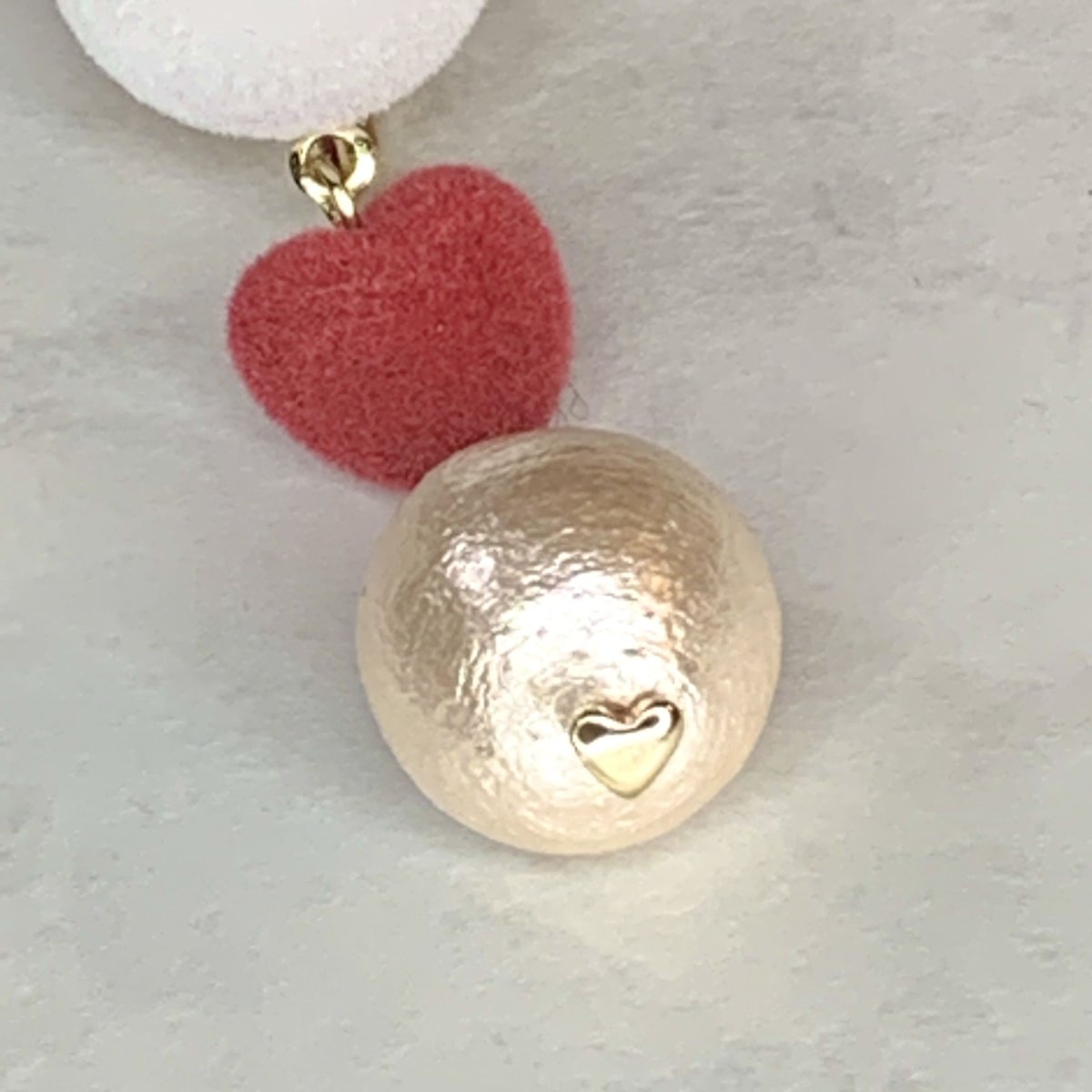 コットンパールとフロッキーハートのイヤリング/ピアス | arcorecchini