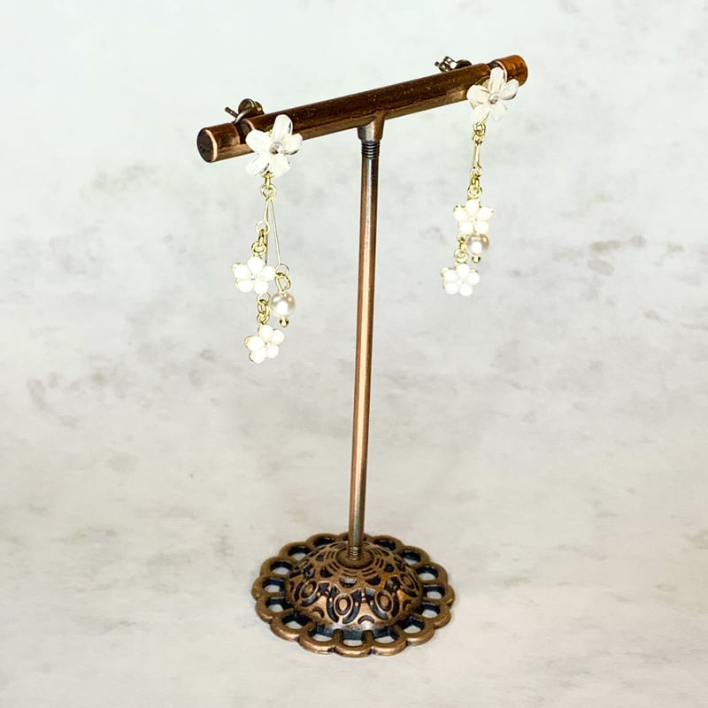 可憐な花のようなこころ　　※イヤリング価格となっております a4a6291cd9e4246a0982de201723a6