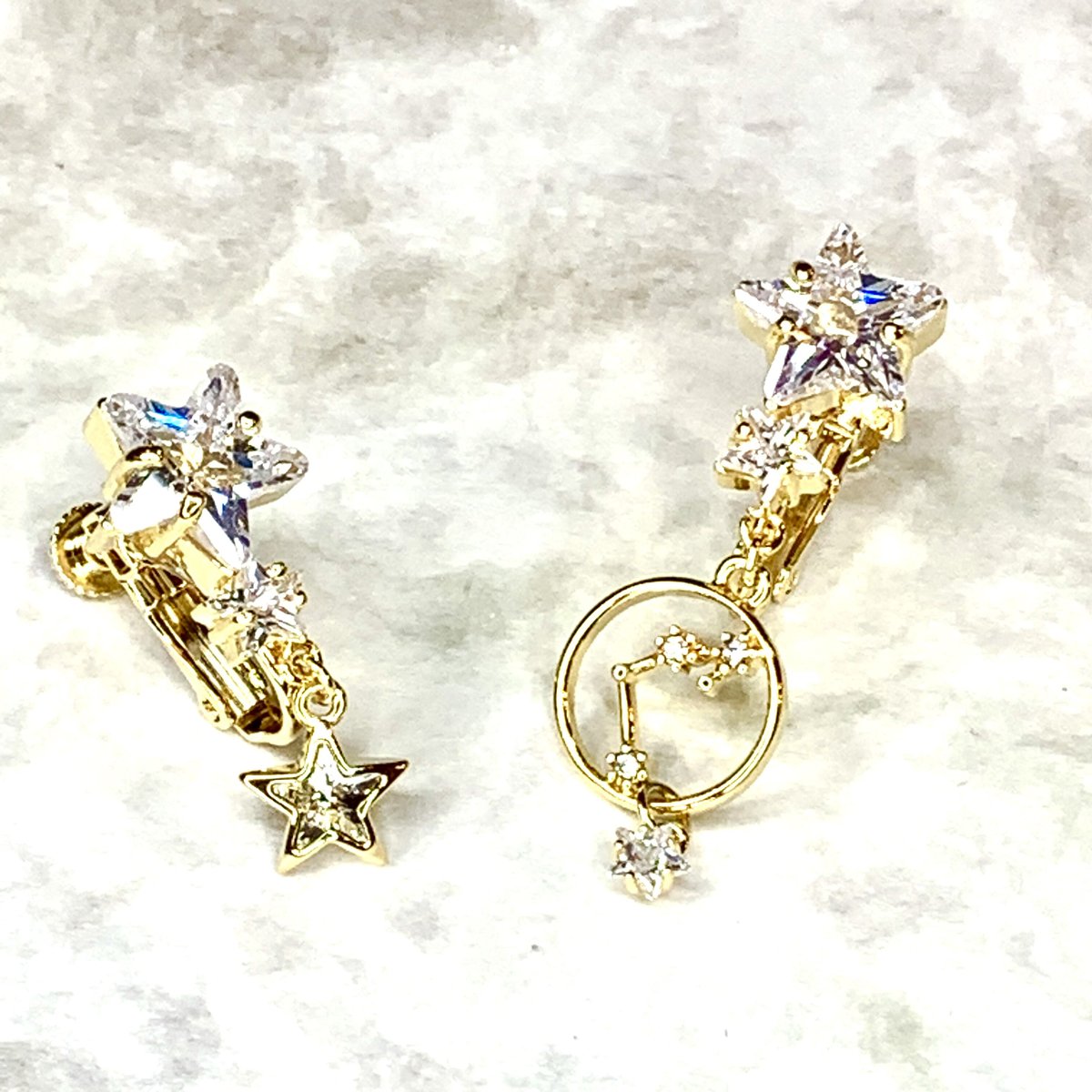 たくさんの星がきらめく！星座のイヤリング | arcorecchini