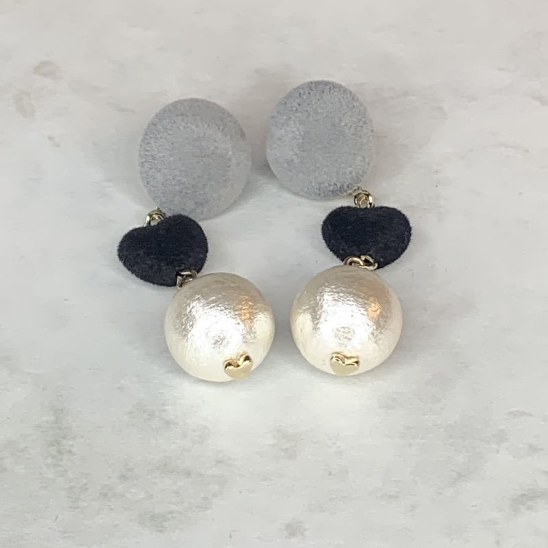 コットンパールとフロッキーハートのイヤリング/ピアス | arcorecchini
