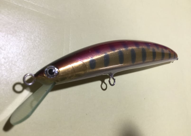 ハンドメイドルアー フローティング 赤金ヤマメ 11cm 【幾ミノー / IKU