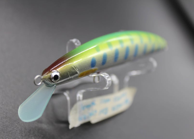 ハンドメイドルアー フローティング チャート グリーンヤマメ 11cm