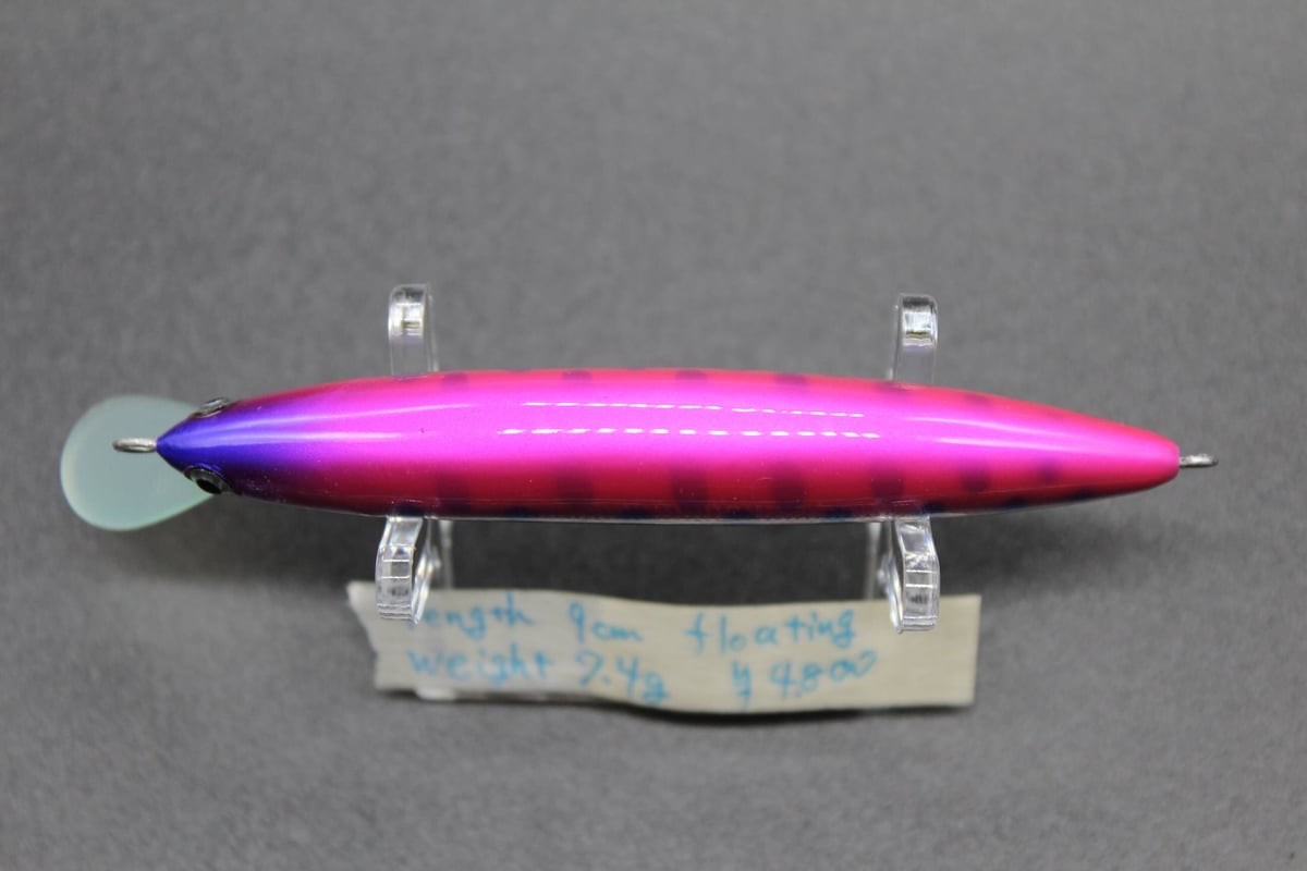 R Magic夢工房ハンドメイドルアー RB145FL ミノータイプ未使用品 ハンドメイドルアー フローティング チャート ピンクヤマメ 9cm