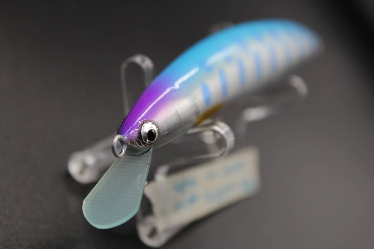 ハンドメイドルアー フローティング ブルーヤマメ 11cm 【幾