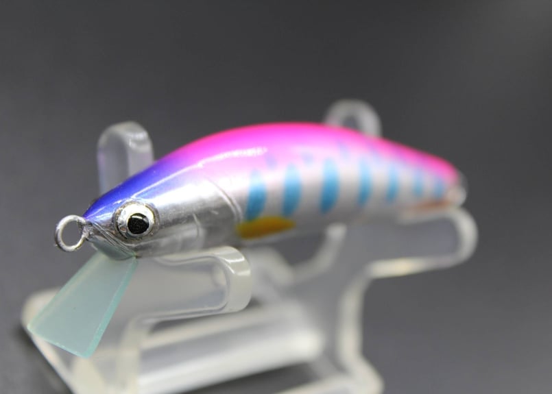 ハンドメイドルアー フローティング ピンクヤマメ 7cm 【幾ミノー
