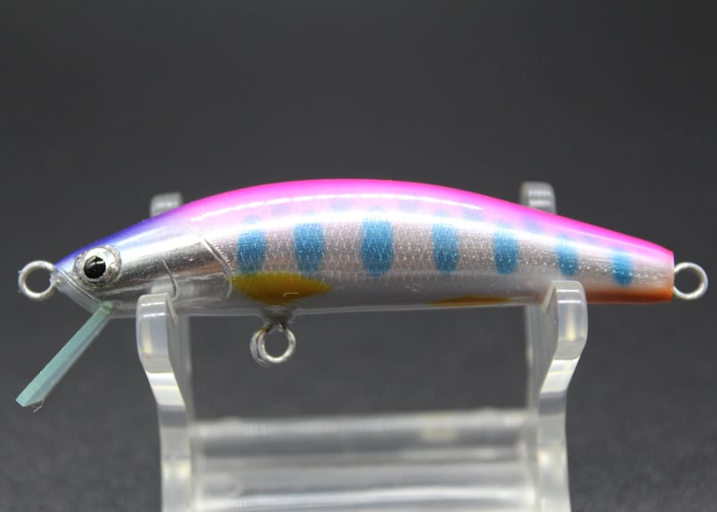 ハンドメイドルアー フローティング ピンクヤマメ 7cm 【幾ミノー