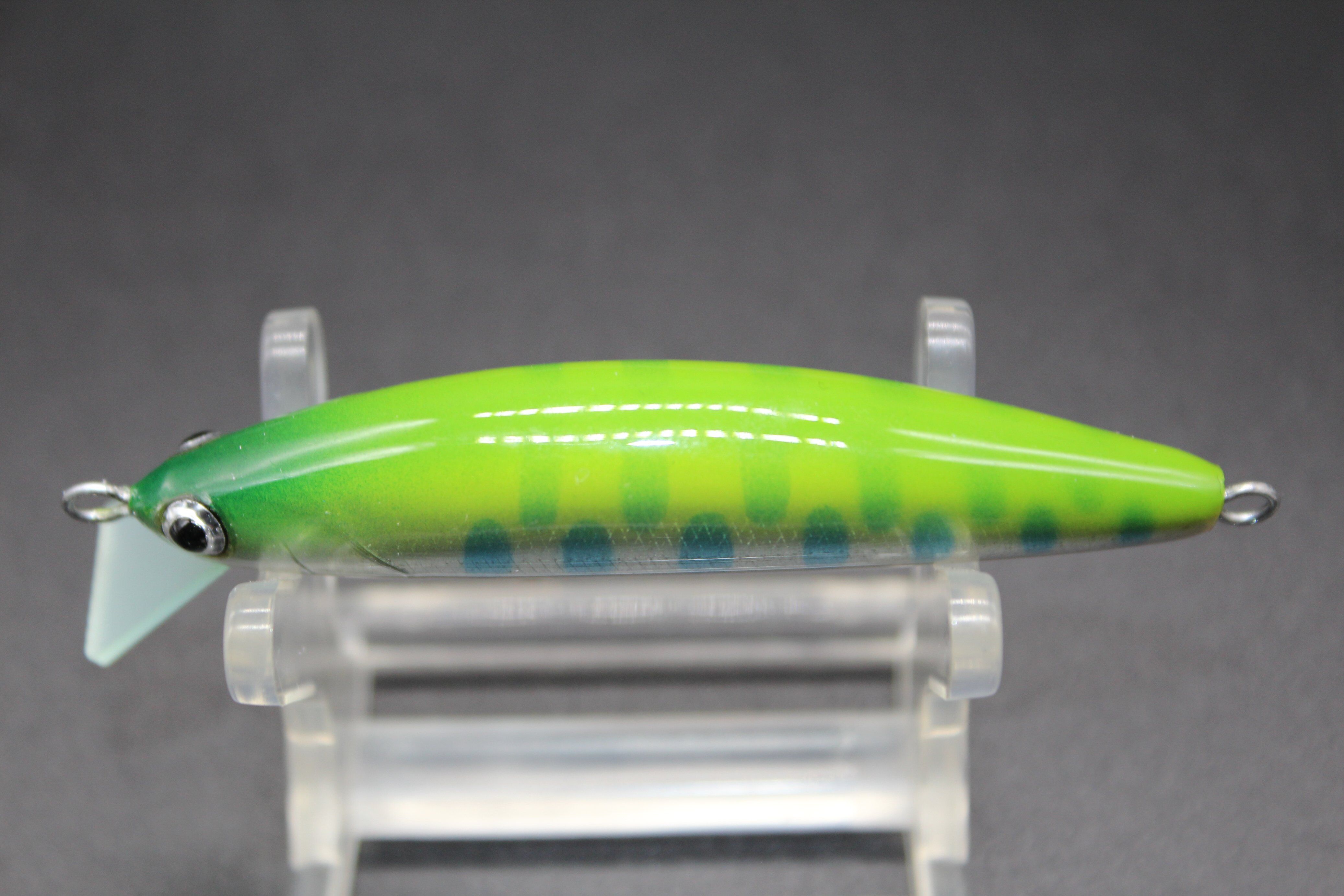 ハンドメイドルアー フローティング グリーンヤマメ 7cm 【幾ミノー