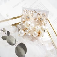 *white flower × glass ball ピアス/イヤリング*