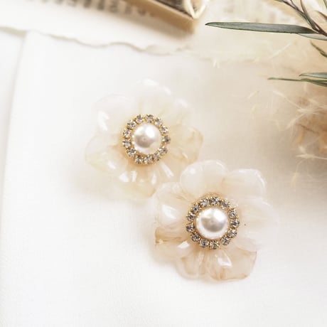 *Retro flower ピアス/イヤリング*