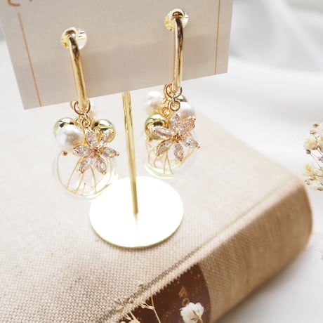 *flower ornament ピアス/イヤリング*