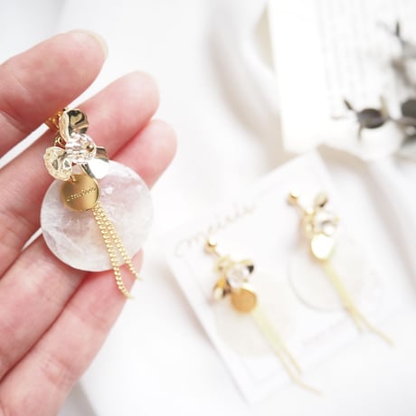 *shell flower ピアス/イヤリング*