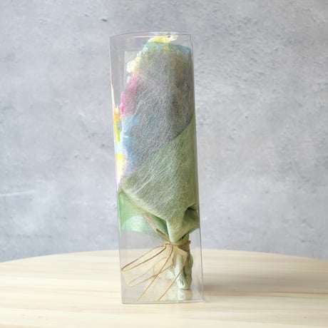 虹を贈るおもてなし花束『虹』（Mサイズ）