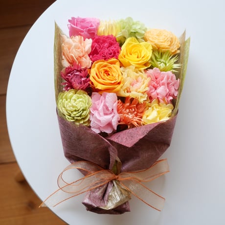 華を贈るおもてなし花束『お花畑』（Mサイズ）