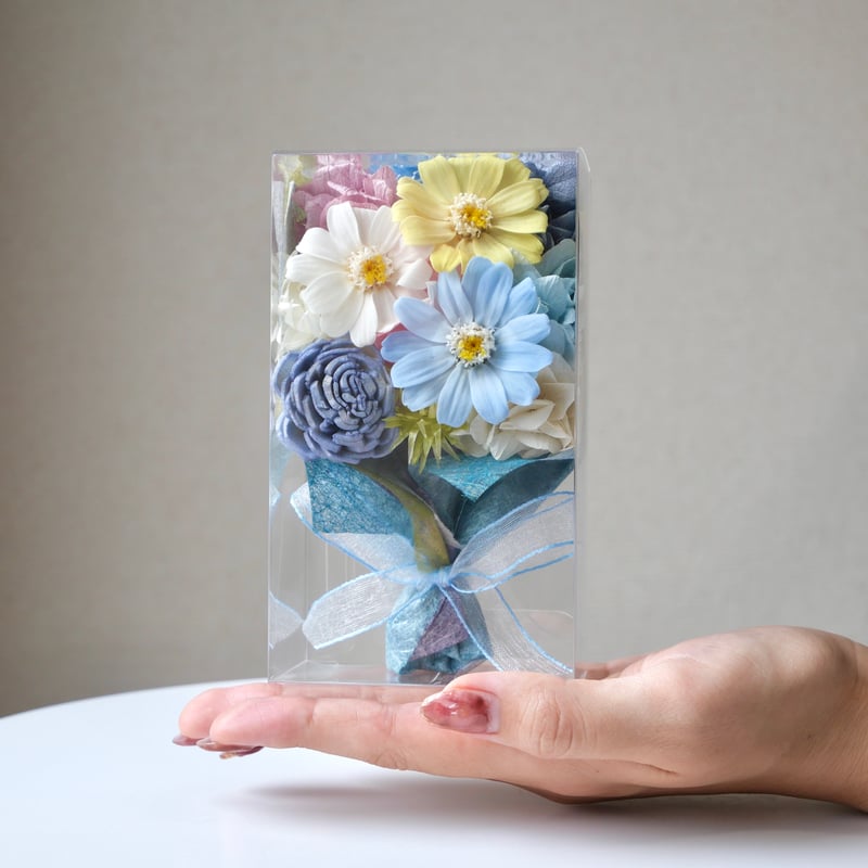 澄んだ空のようなおもてなし花束『冬空』（XSサイズ） | Soeru