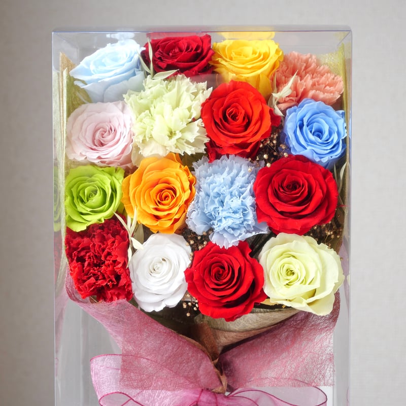 花束を手に 2026年を彩るおもてなし花束『丙（ひのえ）』（Lサイズ） | Soeru