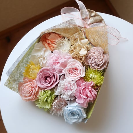 ぬくもりを贈るおもてなし花束『ひかり』（Mサイズ）