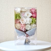 祝福を贈るおもてなし花束『寿』（Mサイズ）