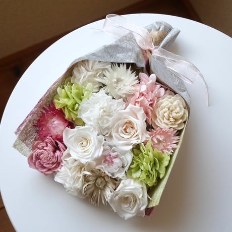 祝福を贈るおもてなし花束『寿』（Mサイズ）