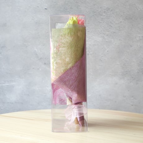 可愛さを贈るおもてなし花束『さくら』（Mサイズ）