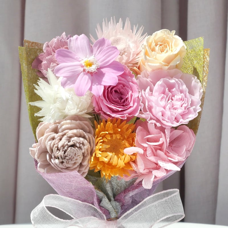 アルバム飾り　花束　オーダー受付中（＾ω＾） 秋の彩りを贈るおもてなし花束『秋桜』（XSサイズ） | Soeru