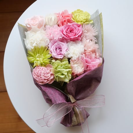 可愛さを贈るおもてなし花束『さくら』（Mサイズ）