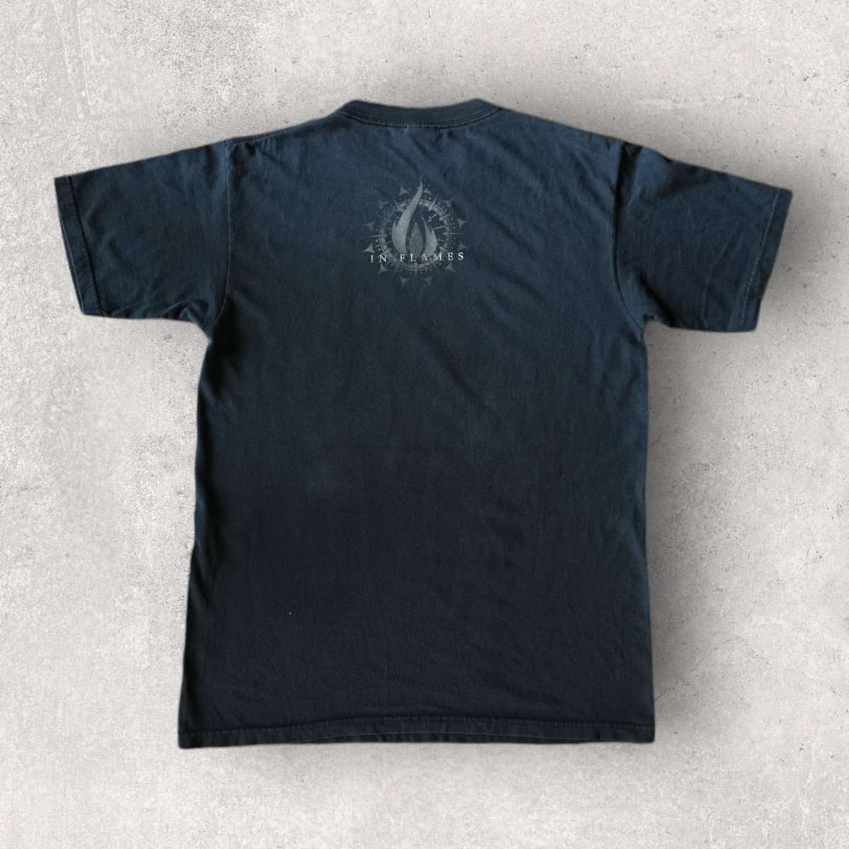 IN FLAMES サイン入り Tシャツ Mサイズ IN FLAMES サイン入り Tシャツ Mサイズ Amazon.co.jp: バンドT