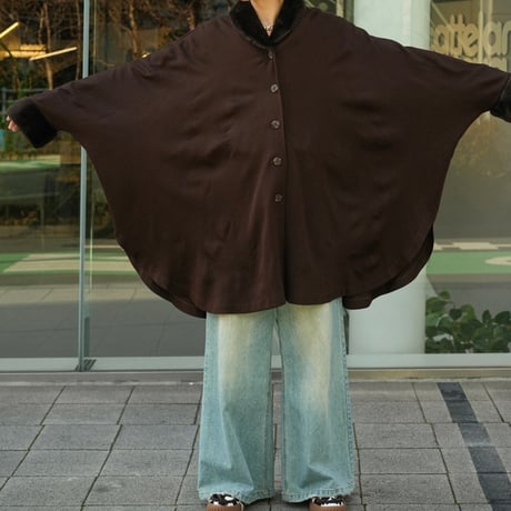"MODA JACQUELINE"  Faux fur trim poncho coat "made in France"【Polaroid】