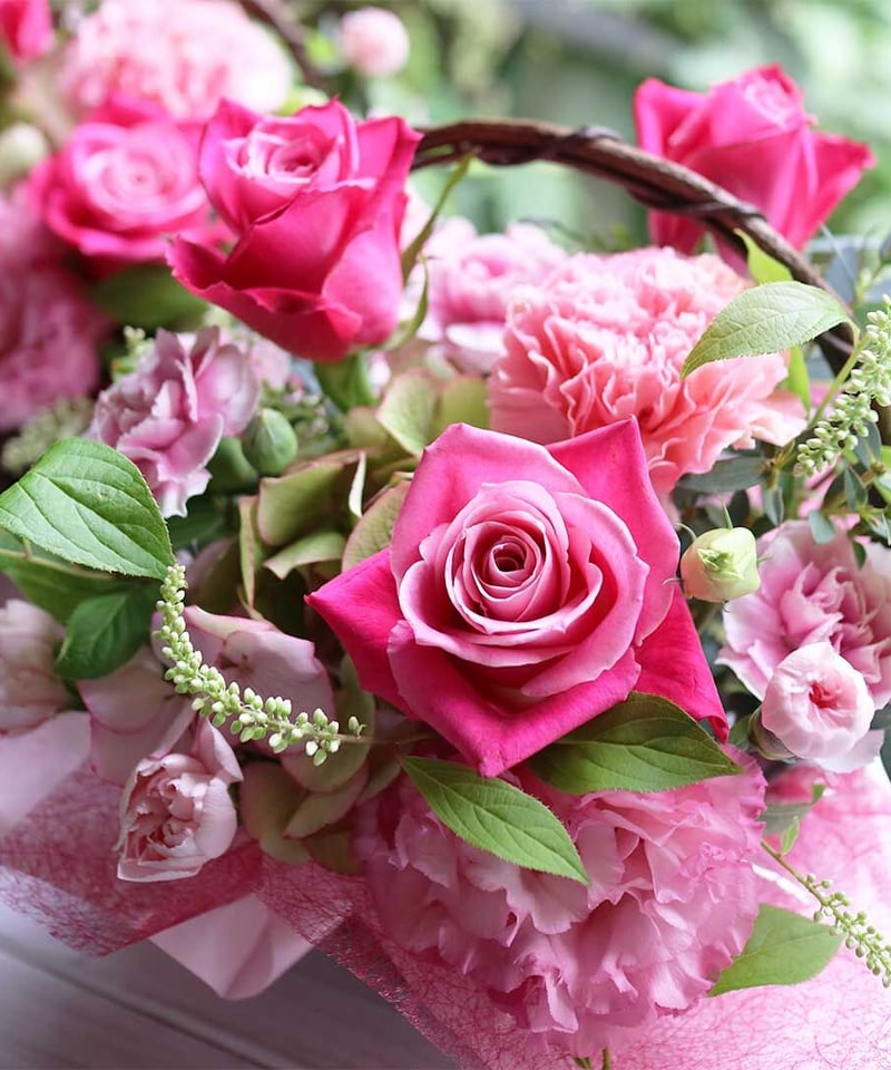 チョンサ・ナグォン フラワーアレンジメント いつも頑張っている人に贈ると心の安らぎになります。 そんな