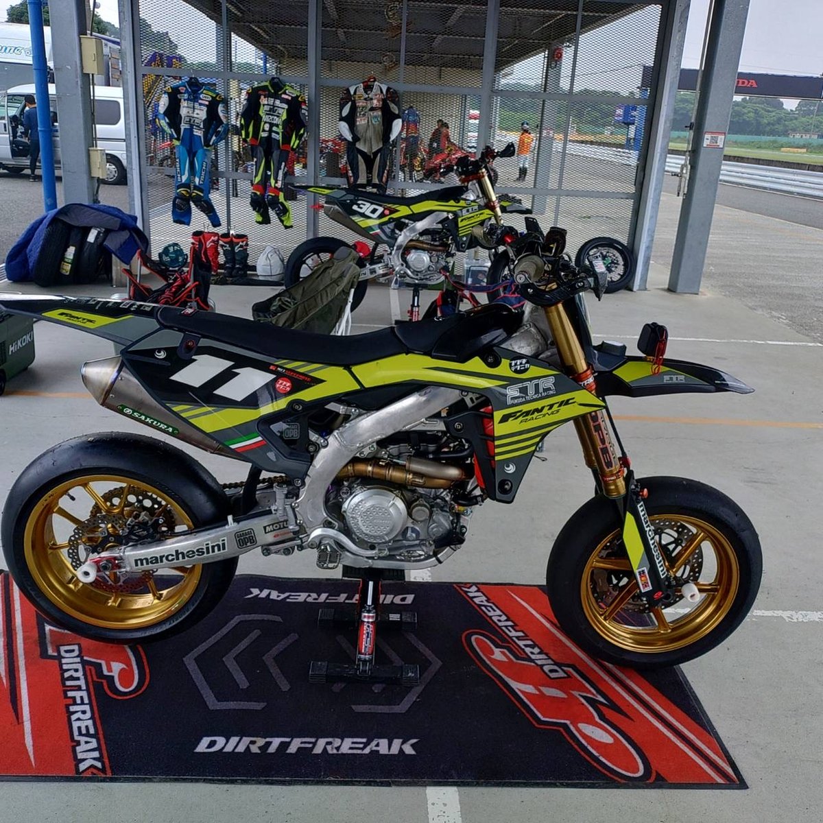 受注生産品 SAKURA EXHAUST YAMAHA YZ450F2023-2025 / Y