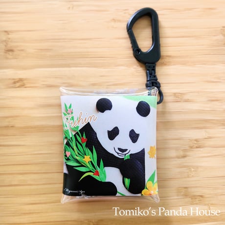 ピンバッジ　ブローチSanrio パンダハウス サンリオ Panda 動物 安全ピン カラフル 小ぶり キャラクター ブローチ ピンバッジ House ピンズ・ピンバッジ・缶バッジ