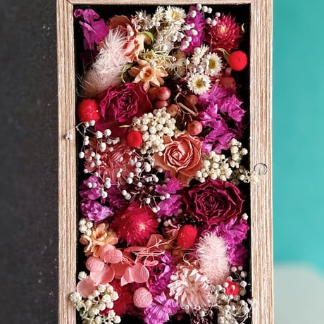 ドライ&プリザーブドフラワーのBoxed Flowers《明るめトーン》